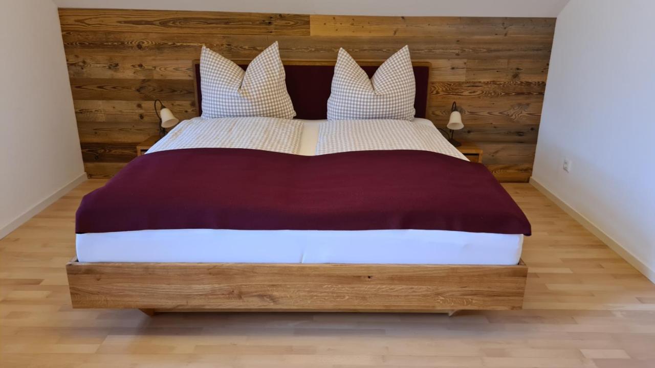 Apartment Bunter Hirsch Im Garmischer Zentrum *