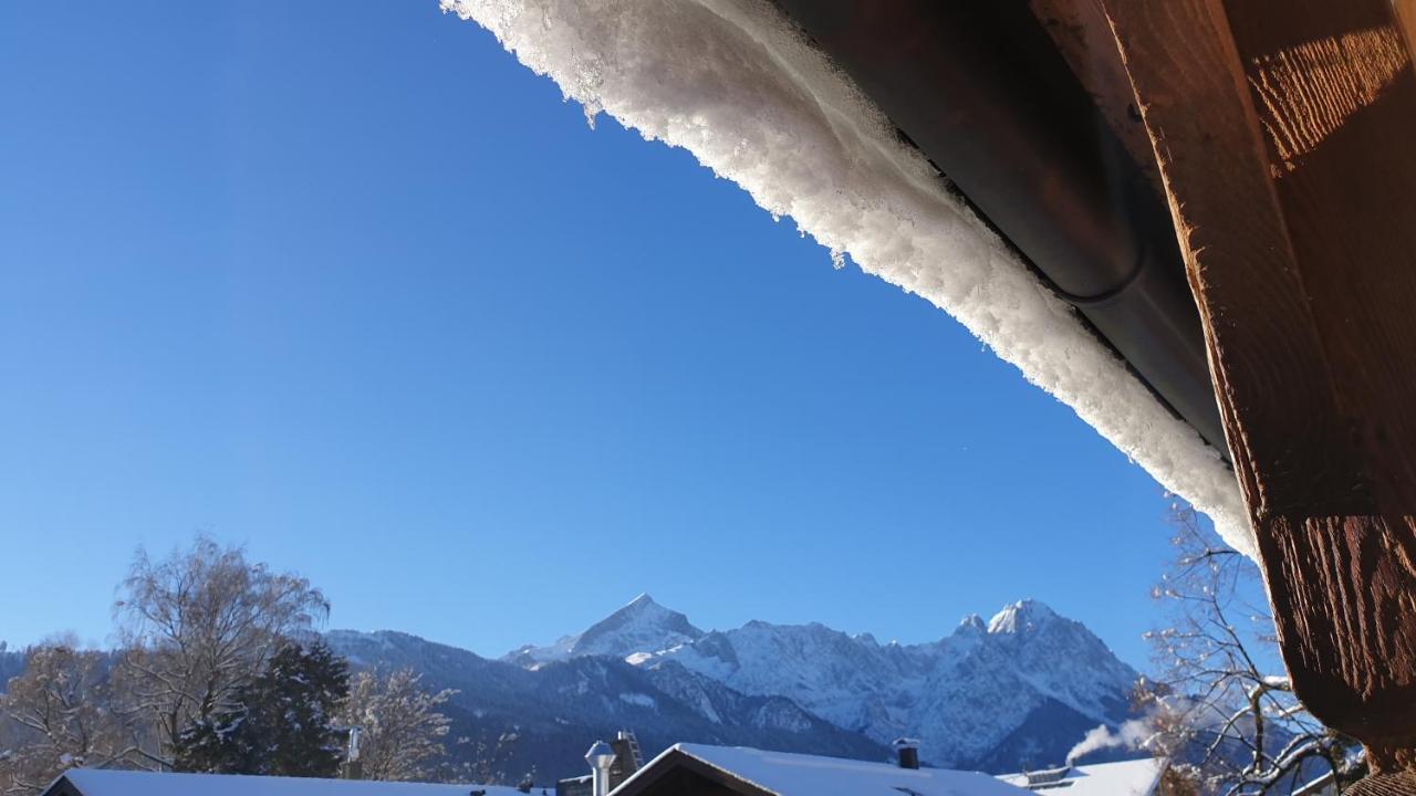 Apartment Bunter Hirsch Im Garmischer Zentrum *